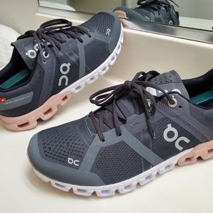 ON Cloudflow Running - Rock Rose